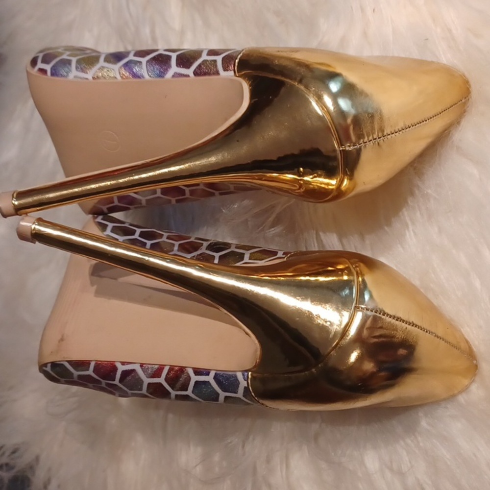 Privileged heels - Picture 13 of 14